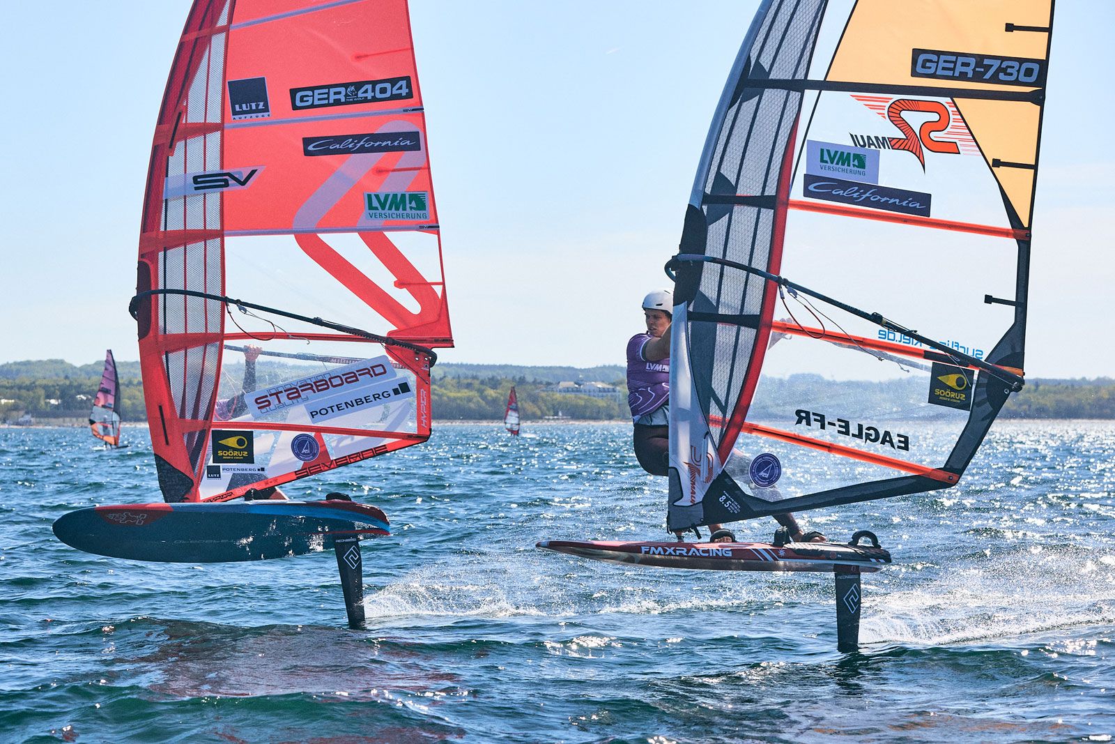 California Windsurf Cup K&uuml;hlungsborn 2026: Fabian Wolf triumphiert im Foiling-Duell 