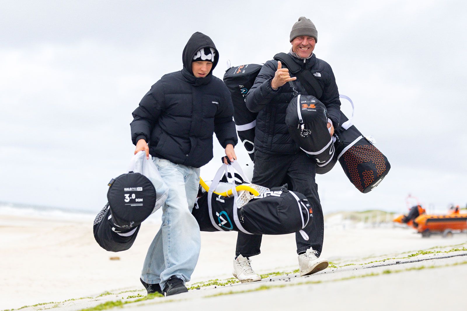 California Wingfoil Masters Summer Opening Sylt 2026: Klaas und Tebbe Voget dominieren im Waveriding 