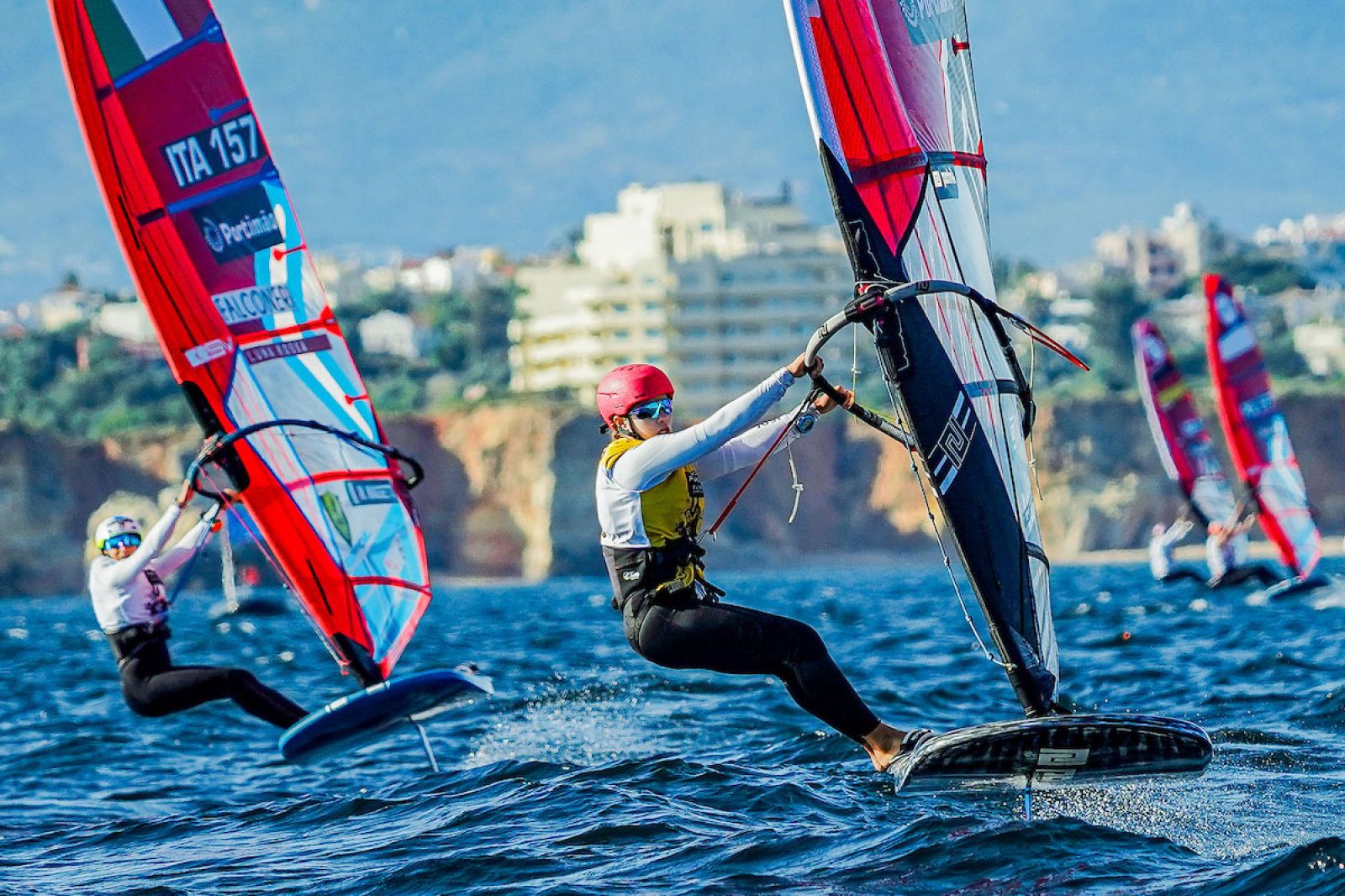 iQFOiL European Championship Portim�o 2026: Steinberg und van Opzeeland in F&uuml;hrung 