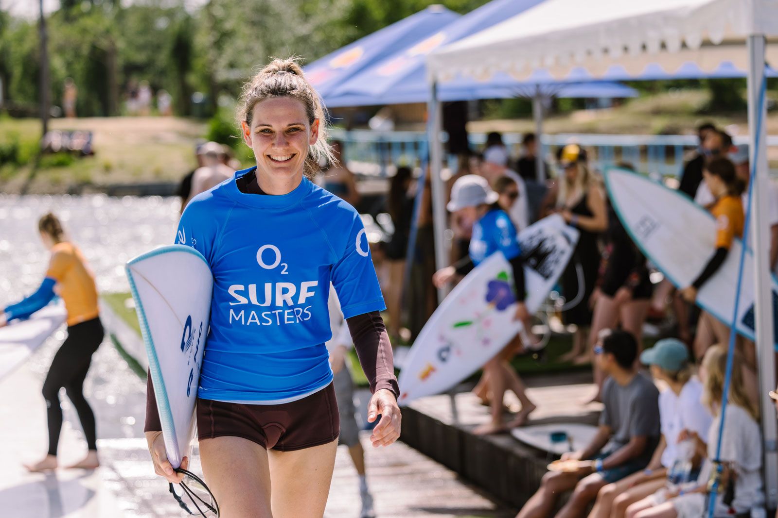 o2 SURF MASTERS Langenfeld 2026: Valeska Schneider feiert vorzeitigen Gesamtsieg