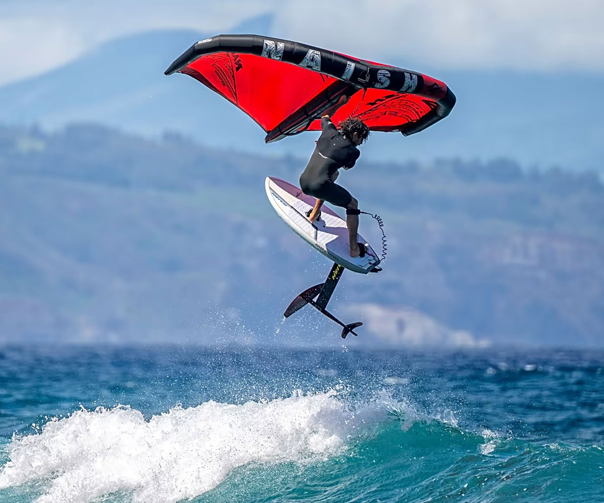 Naish Matador LT 2023 Update für das Leichtgewicht WINDSURFERS