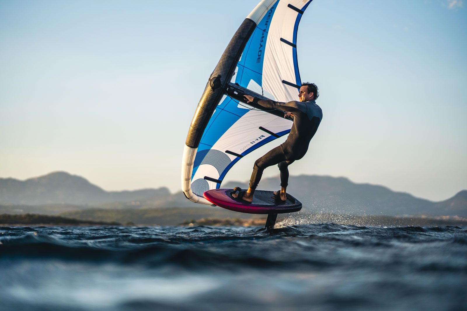 Neilpryde Fly II Pro 2024: Hightech-Wing in Premium-Ausstattung