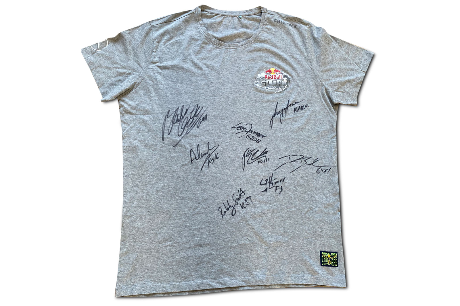 Signiertes Red Bull Storm Chase Shirt gewinnen!