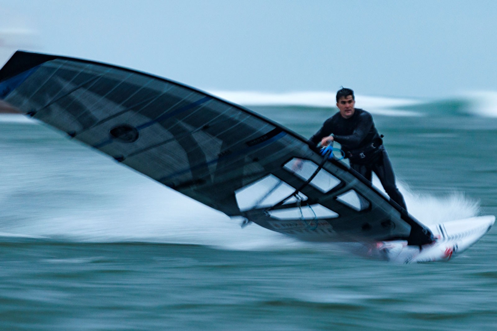 Pierre Mortefon startet f&uuml;r North Windsurfing