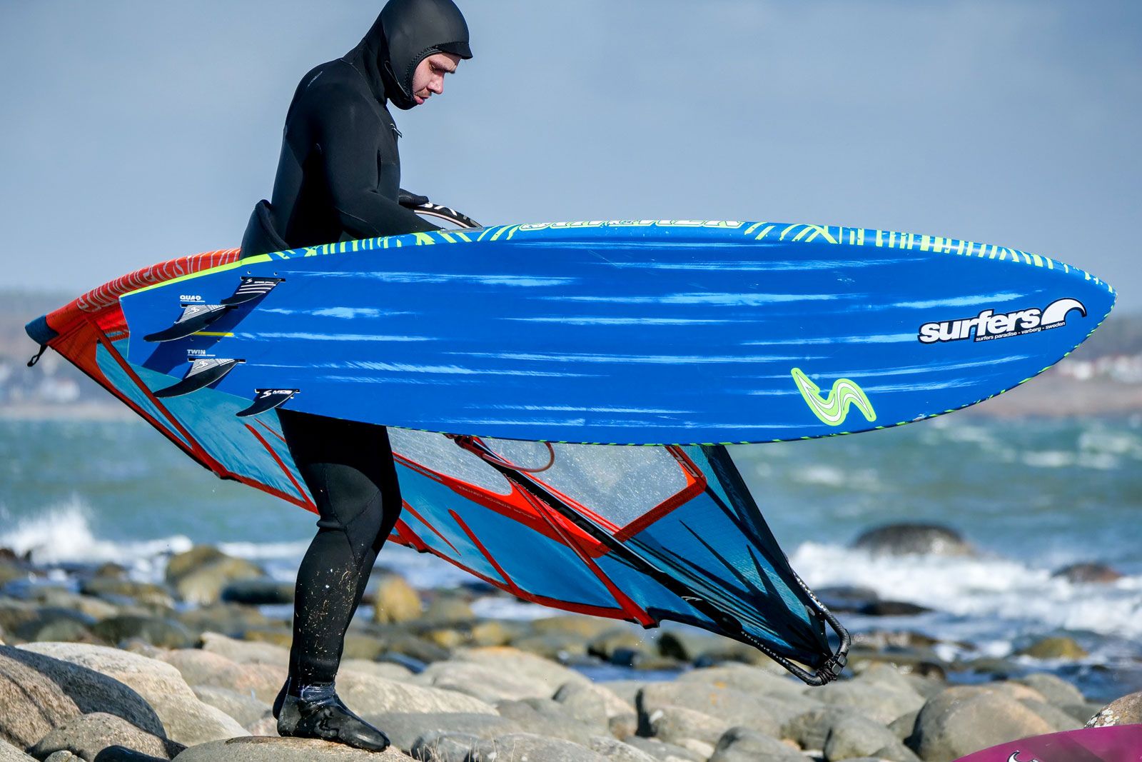 Gustav Häggström: Im Winter Elektroniker, im Sommer Profiwindsurfer 