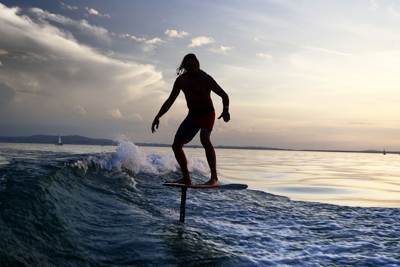 Wake Surfen: Die perfekte Welle auf Knopfdruck 