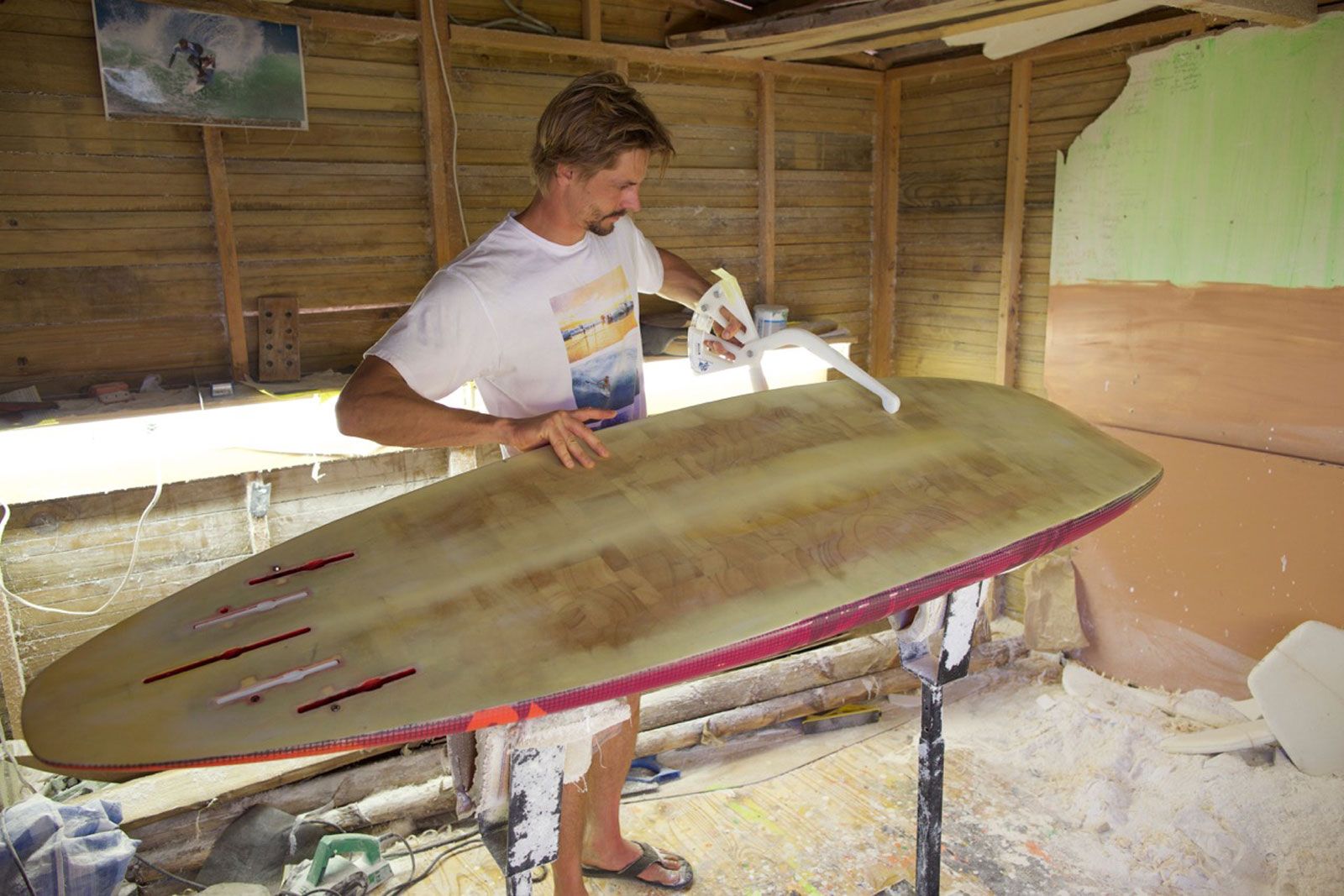 Holzplanken statt Carbon? Flo Jung spricht über das Ecoboard-Projekt 