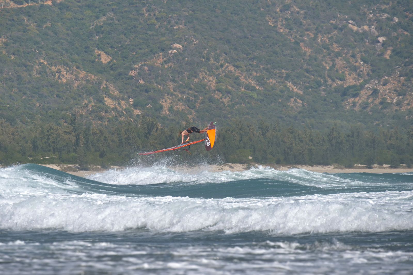Good morning Vietnam: Julian Wiemar über einen Surftrip der besonderen Art 