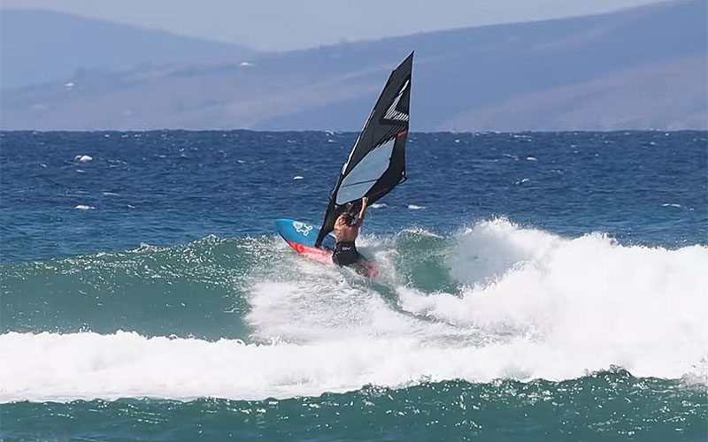 Windsurfing a secret spot on Maui Federico Morisio WINDSURFERS