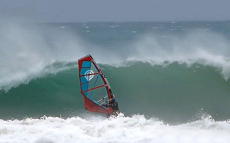 Carnage to Kick off the year! #157 Send it Sunday - Windsurfing TV