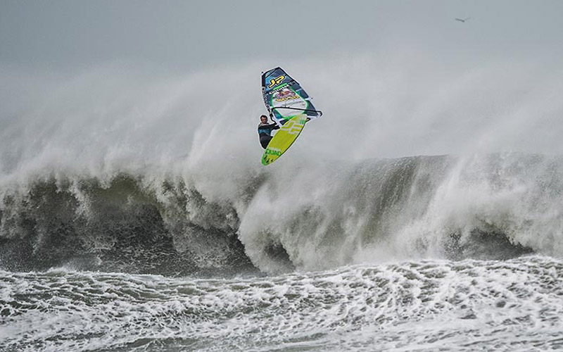 Bring back the Red Bull Storm Chase? - Windsurfing TV