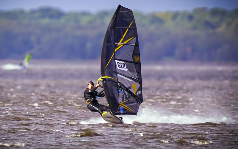 I used a Speed Board on a Lake - Nils Bach