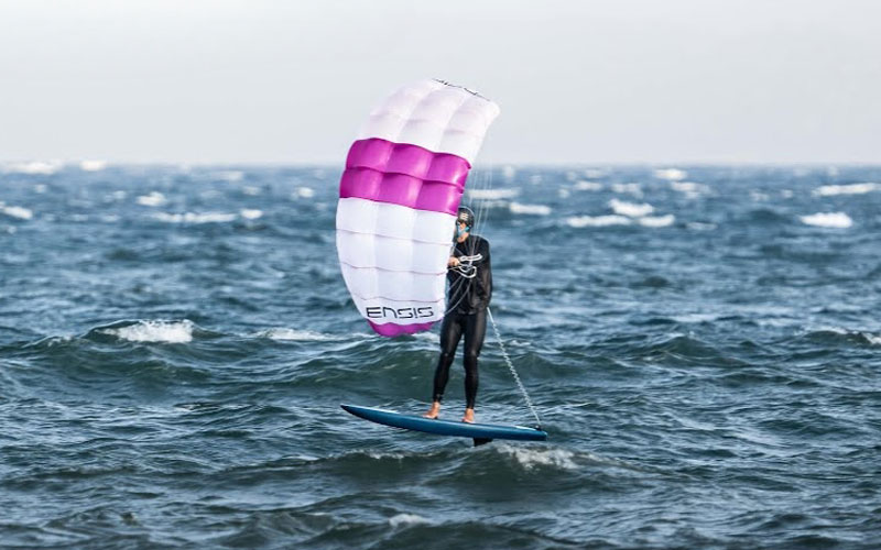 Parawing! Small Waves, Huge Smile - Michael Näf