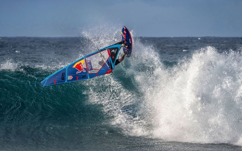 Kai Lenny SlowMo Aloha Classic Action - Windsurf RAW Files
