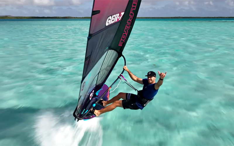 We went Windsurfing in Full Moon - Nico Prien