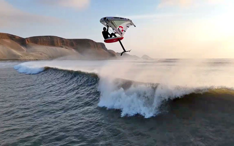 My Wingfoil/Surf Trip in Peru - Hugo Marin