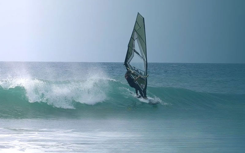 Mastering Light Wind Windsurfing - Josep Pons