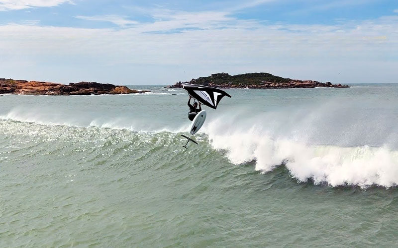 Wing Foil Laguna Santa Catarina Brasil - Kauli Seadi