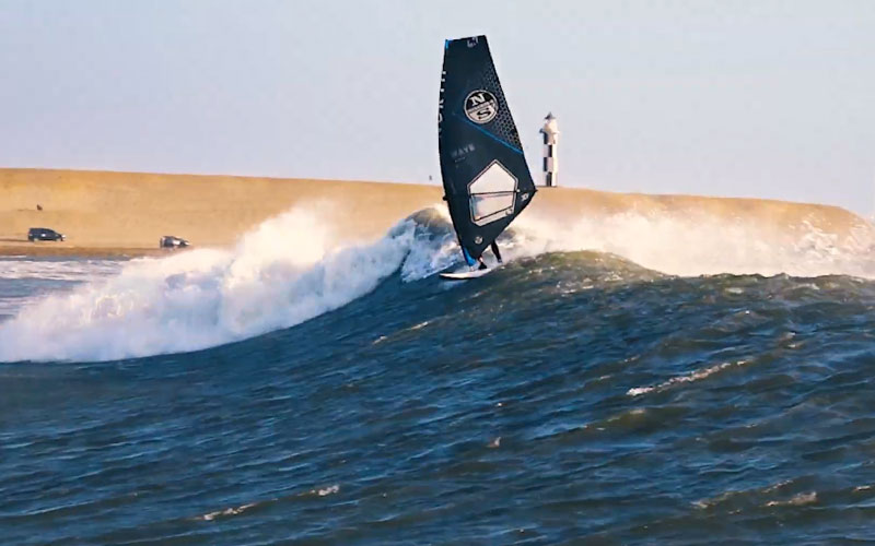 Windsurfing in Pacasmayo - Schabi Designs