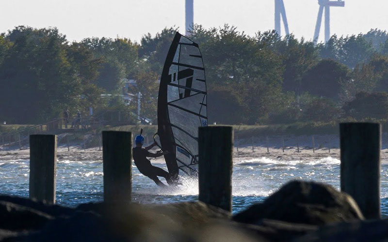 Insane Flat Water Windsurfing - Mario Kümpel