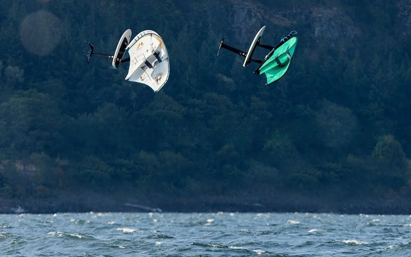 Brothers in the Hood - Duotone Wing & Foiling
