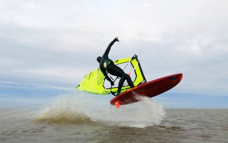 Freestyle Party in the North Sea - Kooks on the Water