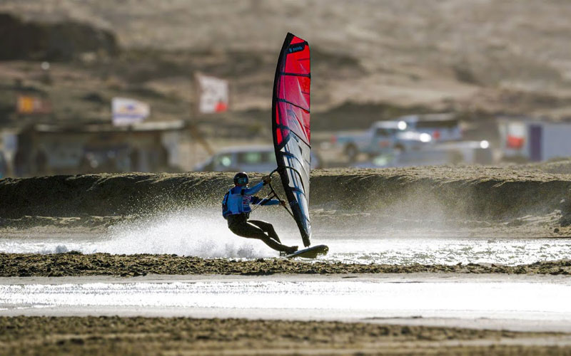 Lüderitz Finally Delivers! - Nils Bach