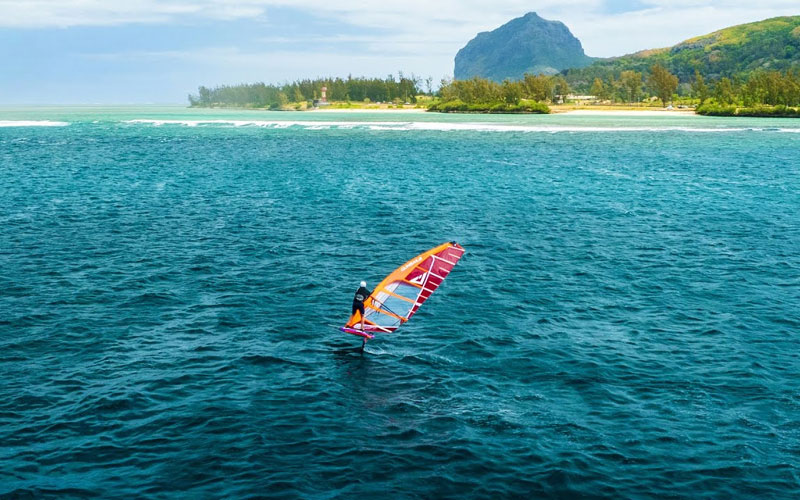 GS-F 2026: 4 Cam Foil Comp Sail - Gunsails