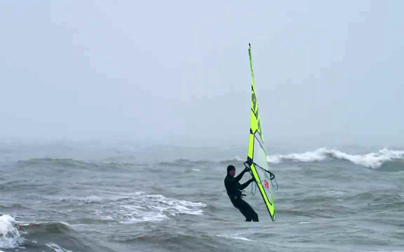 Rainy Morning in R�m� - Kooks on the Water